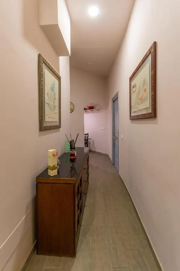 Appartamento Vercelli Guest House near San Giovanni Roma