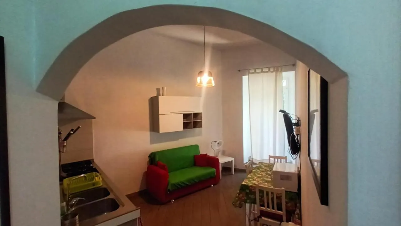 Appartamento Vercelli Guest House near San Giovanni Roma